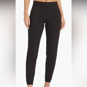 SPANX- The Perfect Pant Joggers (B-1)